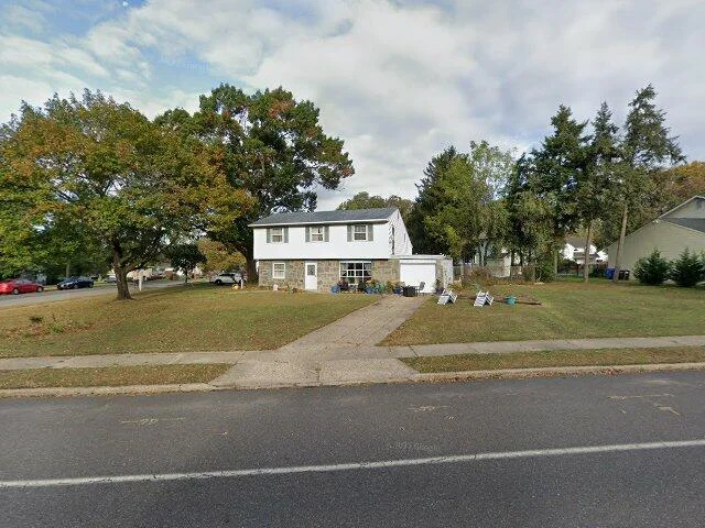 House image located at Riverton, NJ 08077