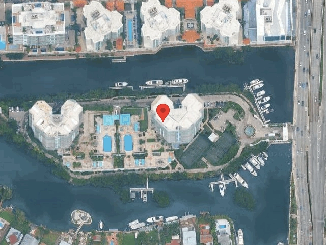 House image located at North Miami Beach, FL 33160
