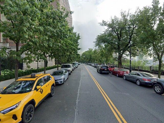 House image located at Richmond, MO 64085