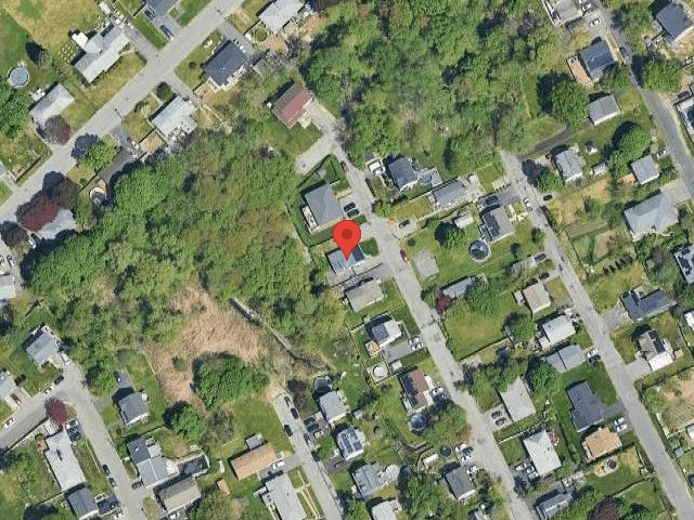 House image located at Methuen, MA 01844