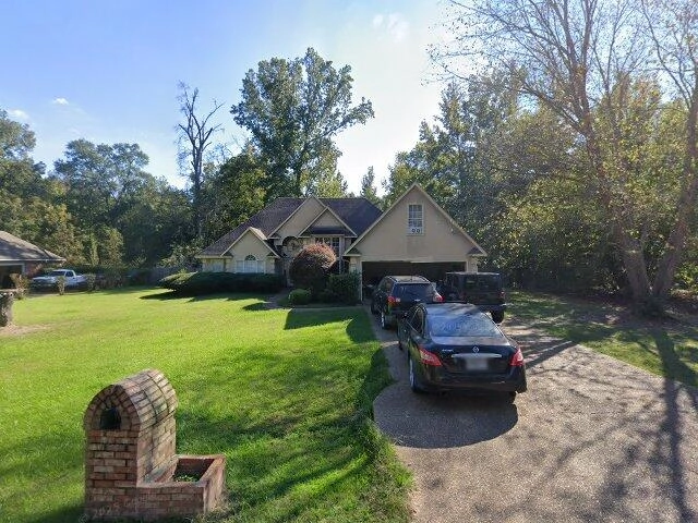 House image located at Jackson, MS 39212