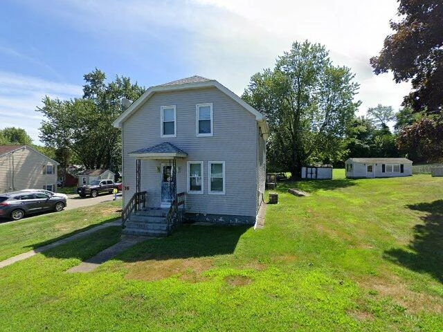 House image located at Swansea, MA 02777