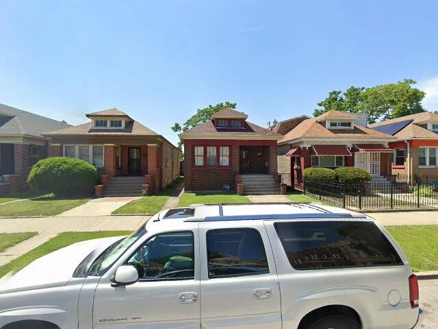 House image located at Chicago, IL 60620