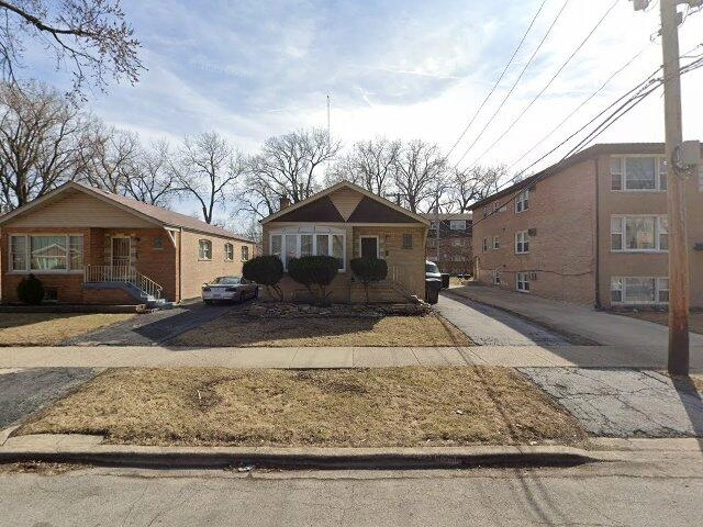 House image located at Chicago, IL 60652