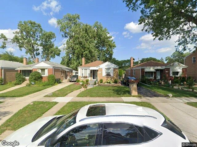 House image located at Bellwood, IL 60104