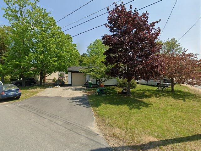 House image located at Rochester, NH 03867