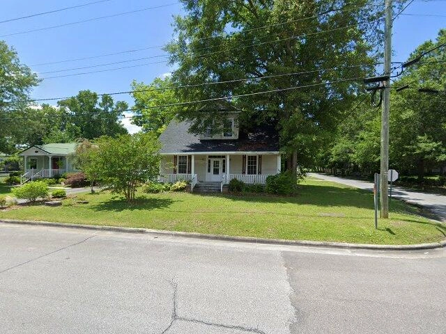 House image located at Burgaw, NC 28425