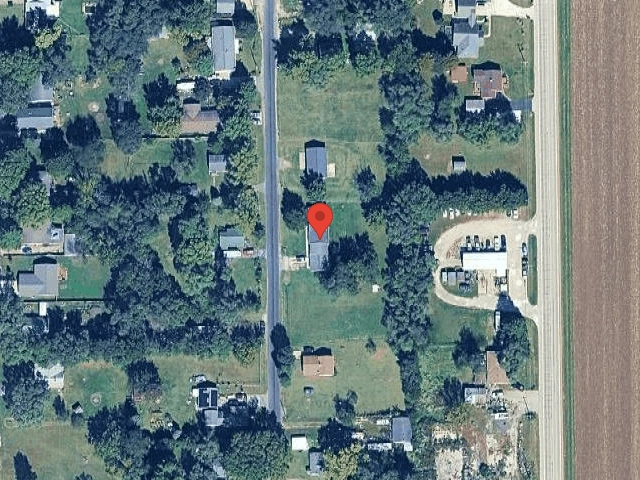 House image located at Pekin, IL 61554