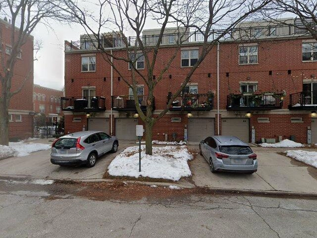 House image located at Chicago, IL 60640