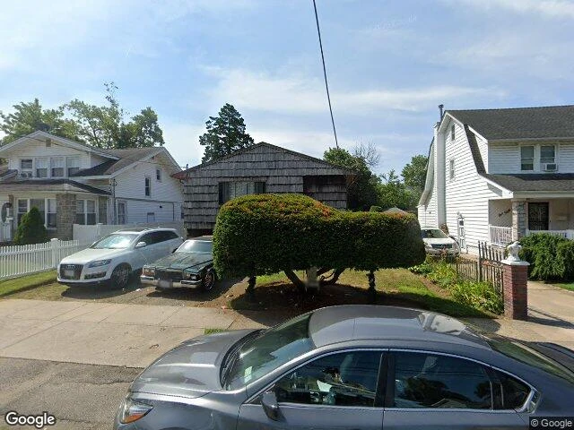 House image located at Freeport, NY 11520