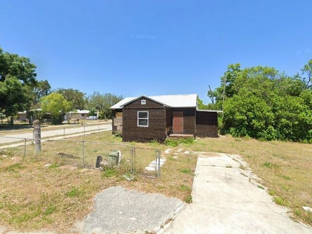 House image located at Sebring, FL 33870
