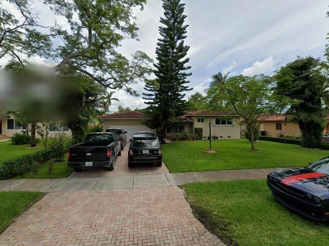 House image located at Miami, FL 33166