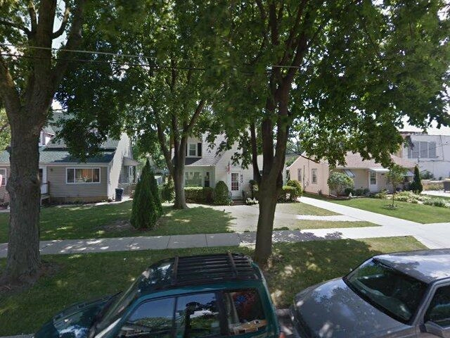 House image located at Elgin, IL 60120