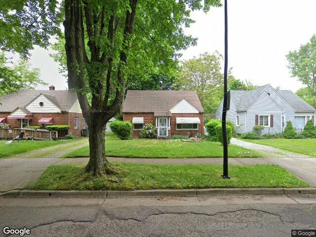 House image located at Akron, OH 44320