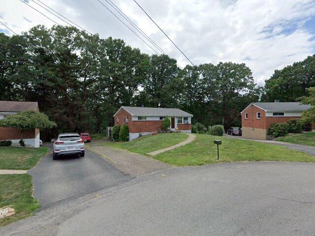 House image located at Coraopolis, PA 15108