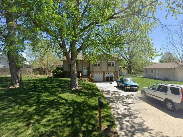 House image located at Topeka, KS 66605