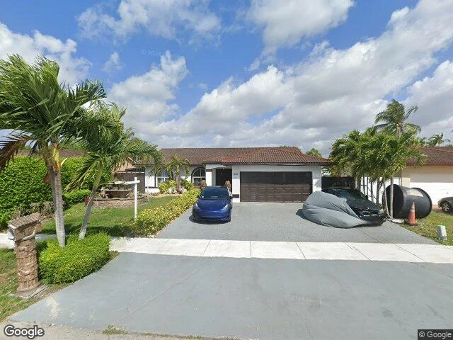 House image located at Miami, FL 33187