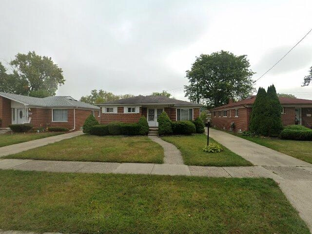 House image located at Oak Park, MI 48237