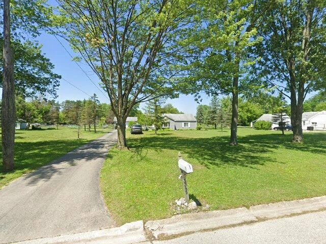 House image located at Flint, MI 48506