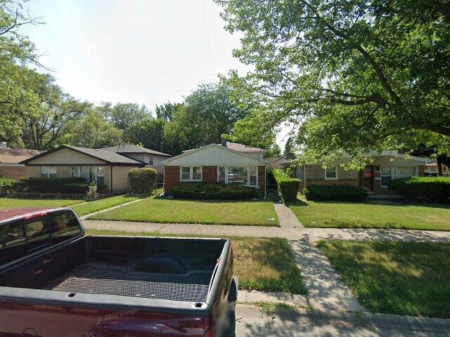 House image located at Dolton, IL 60419