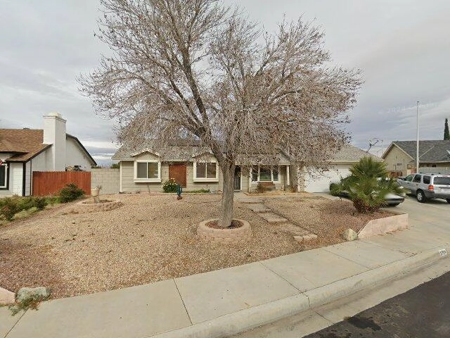 House image located at Palmdale, CA 93550