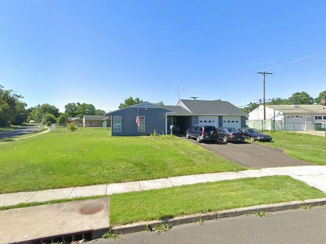 House image located at Riverton, NJ 08077