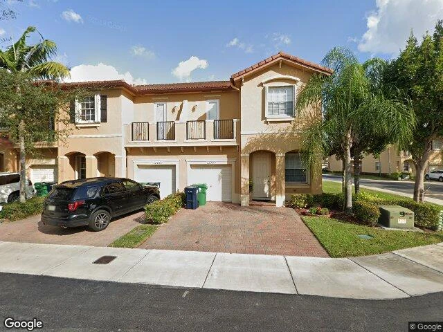 House image located at Miami, FL 33186