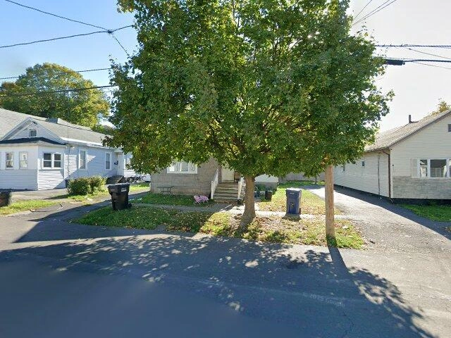 House image located at Syracuse, NY 13208