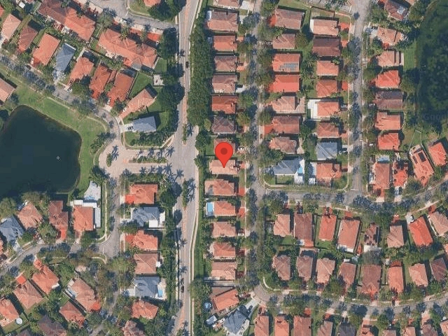 House image located at Hollywood, FL 33027