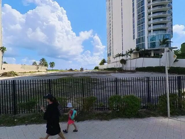 House image located at North Miami Beach, FL 33160