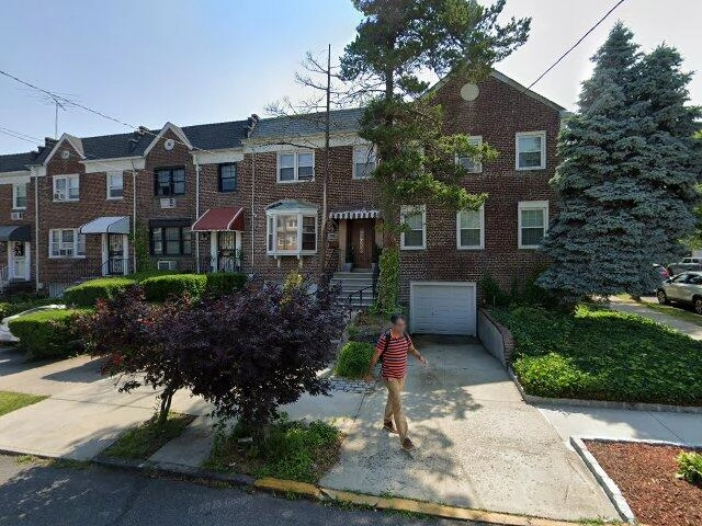 House image located at Bronx, NY 10461
