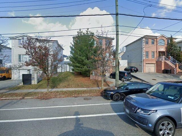 House image located at Staten Island, NY 10309