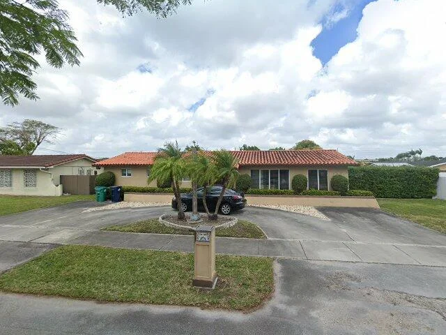 House image located at Miami, FL 33165