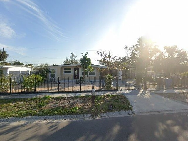 House image located at Tampa, FL 33619