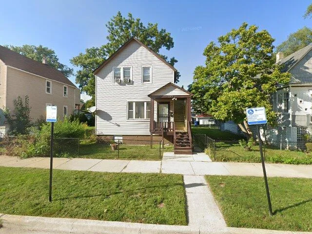 House image located at Chicago, IL 60620