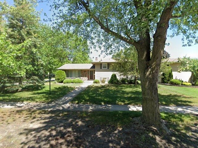 House image located at Munster, IN 46321