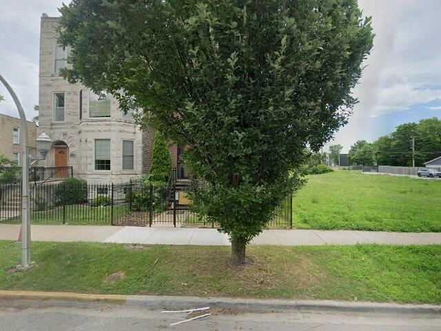 House image located at Chicago, IL 60653