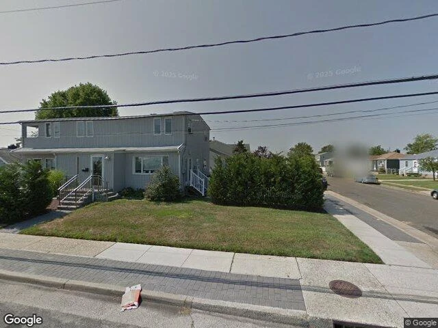 House image located at Freeport, NY 11520