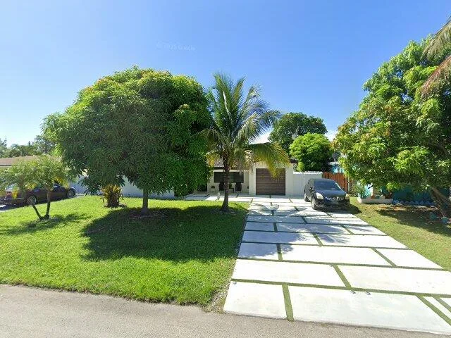 House image located at Hollywood, FL 33023