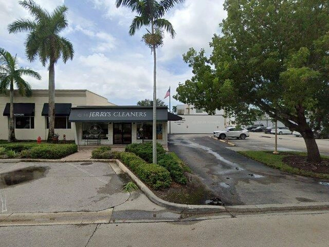 House image located at Clinton, IA 52732