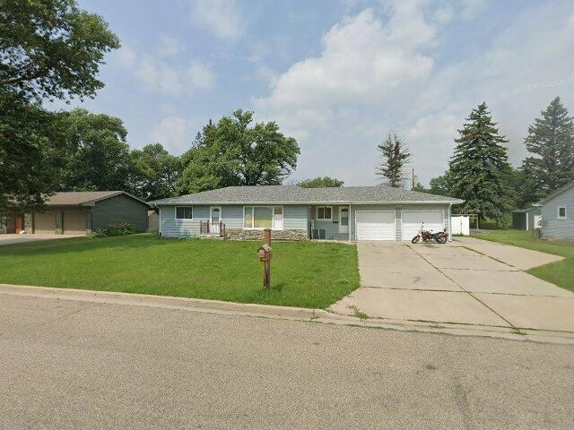 House image located at Minot, ND 58701