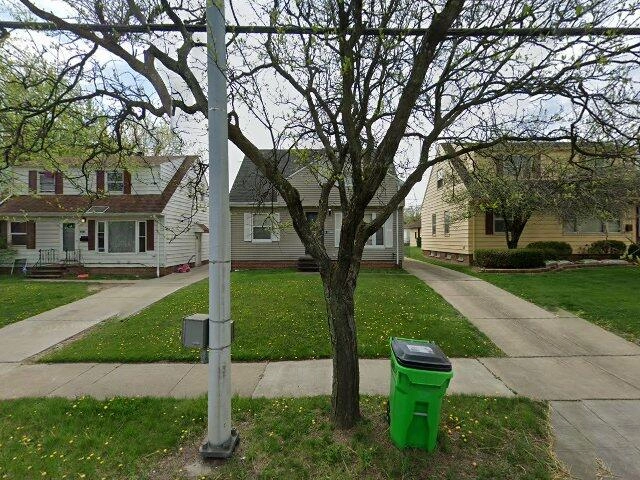 House image located at Cleveland, OH 44125