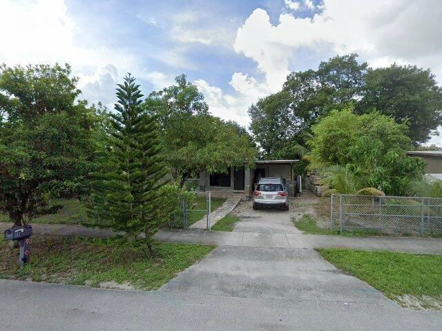 House image located at Hollywood, FL 33023