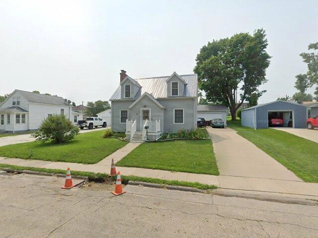 House image located at Maquoketa, IA 52060