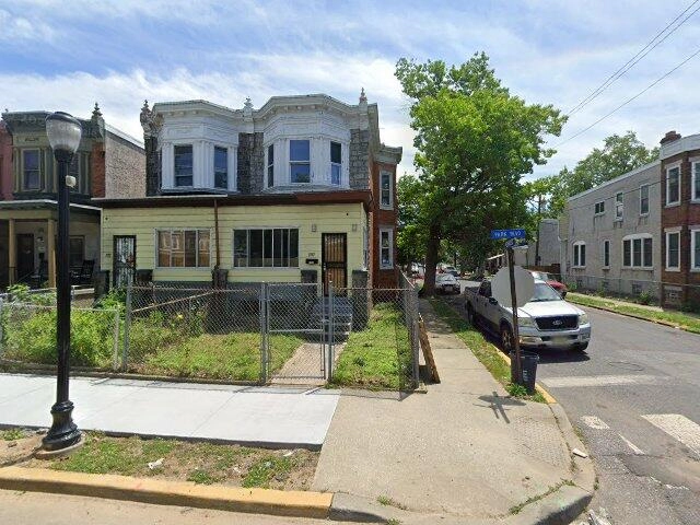 House image located at Camden, NJ 08103