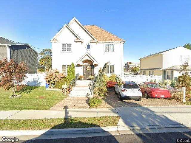 House image located at Oceanside, NY 11572