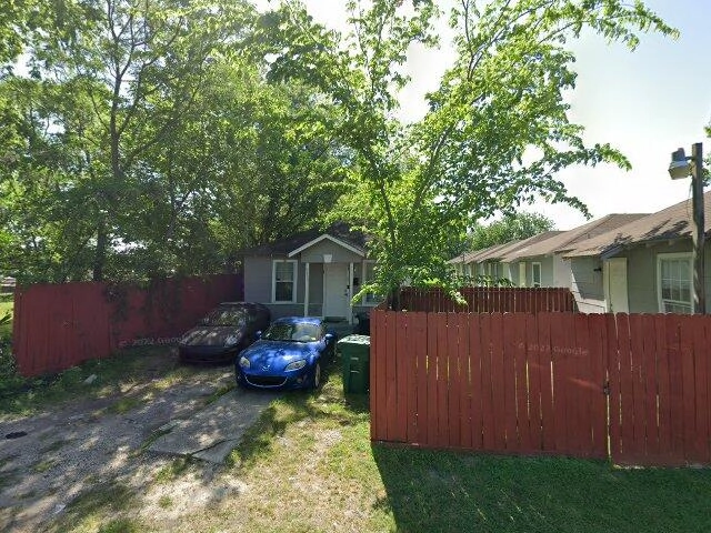 House image located at Houston, TX 77020