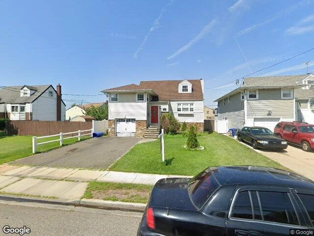 House image located at Freeport, NY 11520