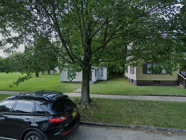 House image located at Decatur, IL 62526