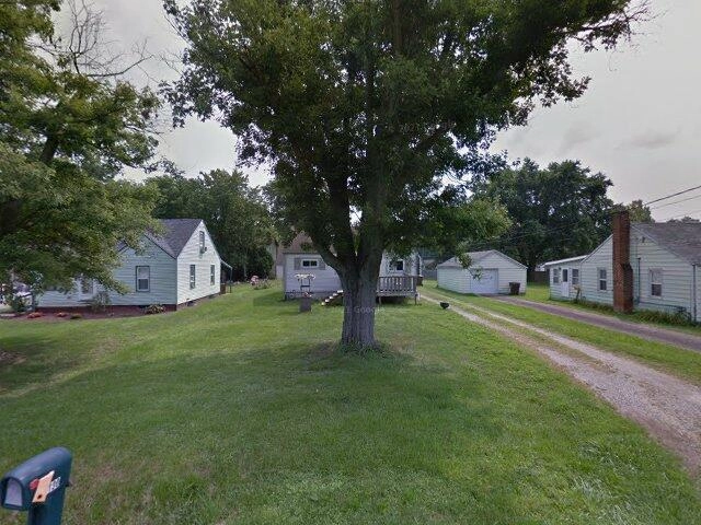 House image located at Louisville, OH 44641